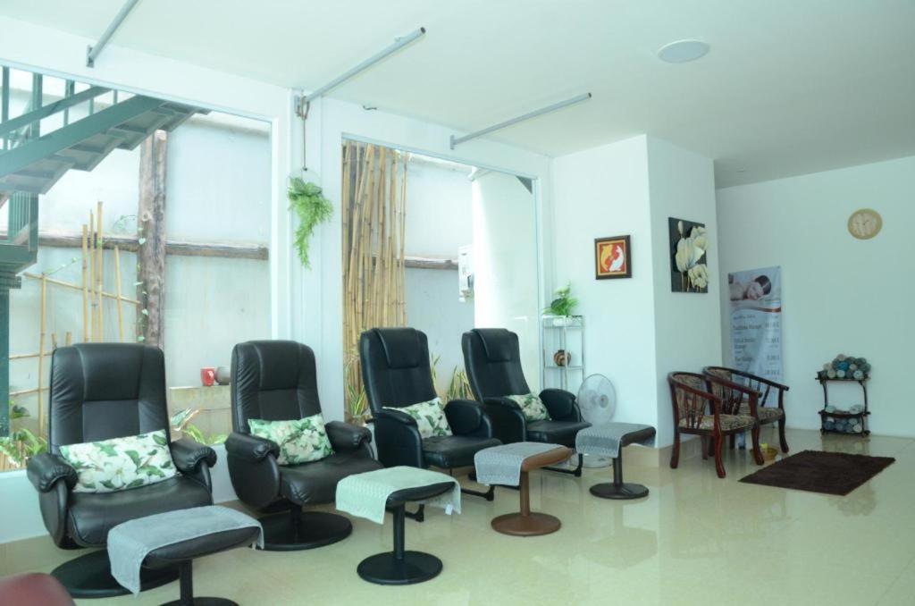 Leuxay Hotel Vientiane Exterior photo