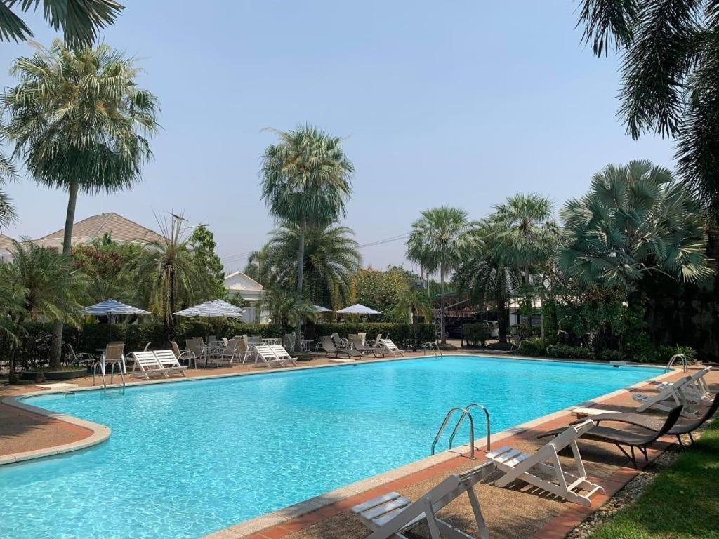 Leuxay Hotel Vientiane Exterior photo