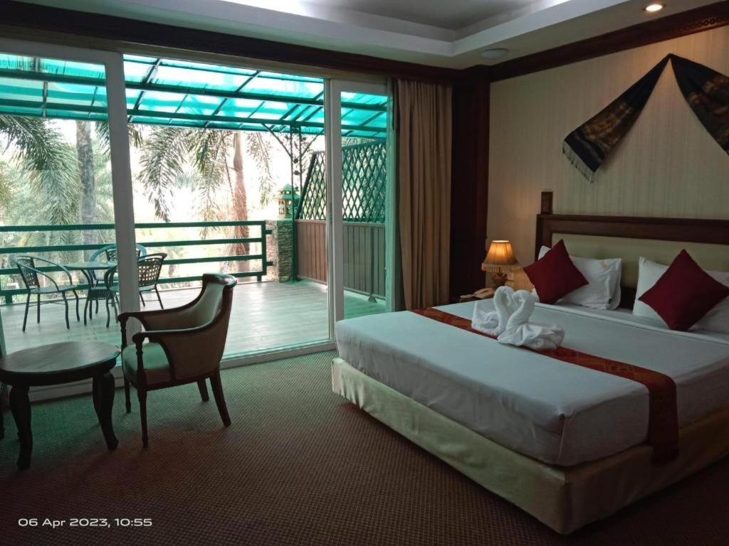 Leuxay Hotel Vientiane Exterior photo