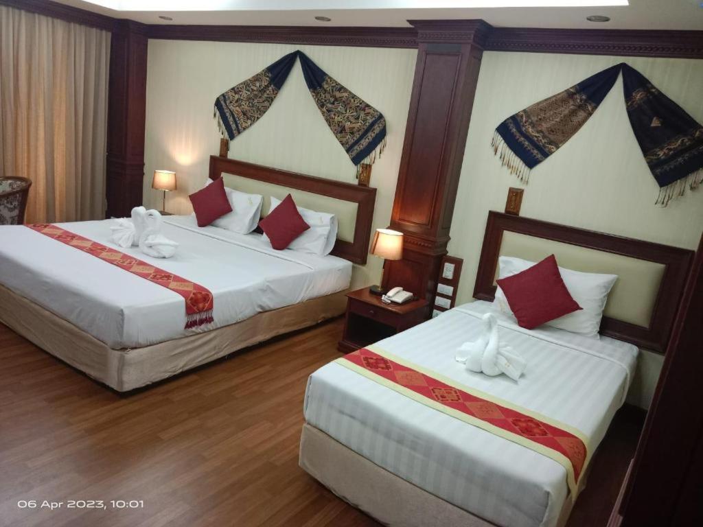 Leuxay Hotel Vientiane Exterior photo